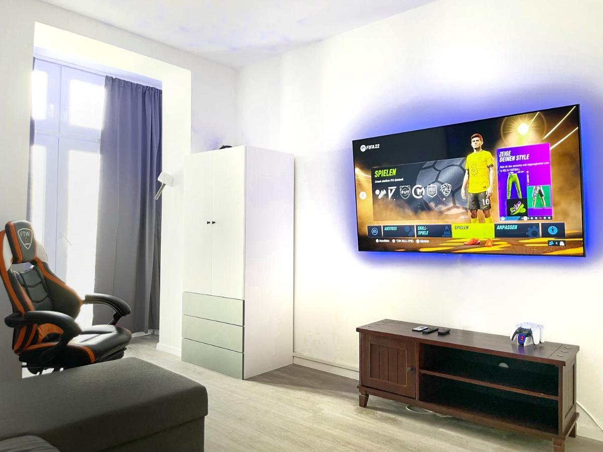 Jaybnb - Gaming Apartment Ps5 65 Zoll 4K Tv Wohnung Mit Balkon Dortmund Dış mekan fotoğraf